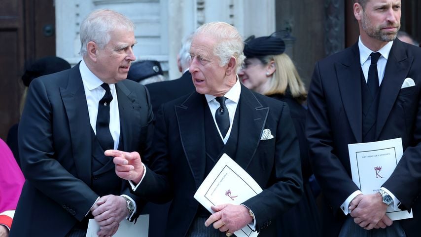 Titelaufgabe: König Charles drängt Andrew aus Royal Lodge
