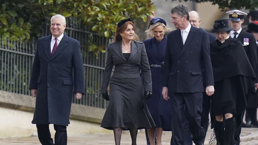 Prinz Andrew und Sarah Ferguson mit den anderen Royals beim Gottesdienst für König Konstantin