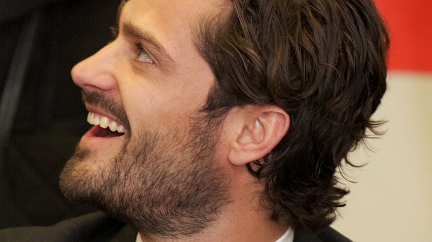 1. offizielles Foto vom Papa: Carl Philip strahlt vor Glück!