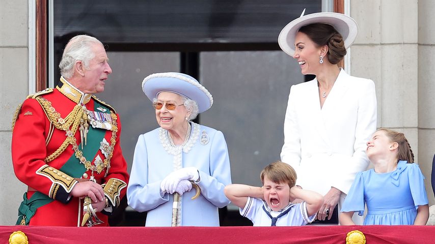 Bei der Queen-Parade: Prinz Louis amüsierte mit Grimassen!