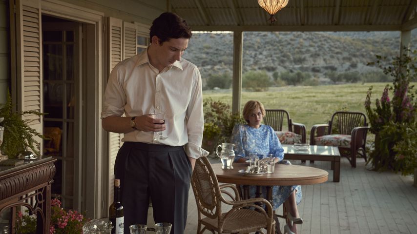 Prinz Charles (Josh O'Connor) und Prinzessin Diana (Emma Corrin) in "The Crown"