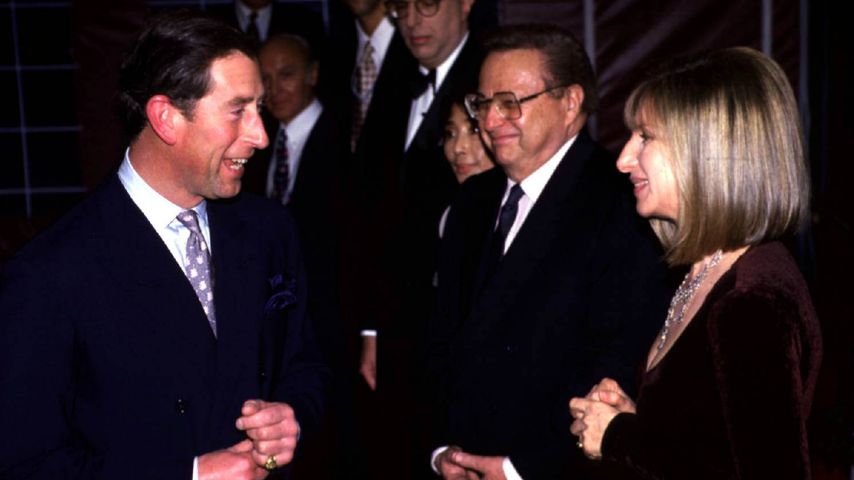Prinz Charles und Barbra Streisand nach einem Konzert im April 1994