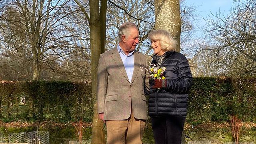 Total verliebt: Prinz Charles und Camilla posten Pärchenbild