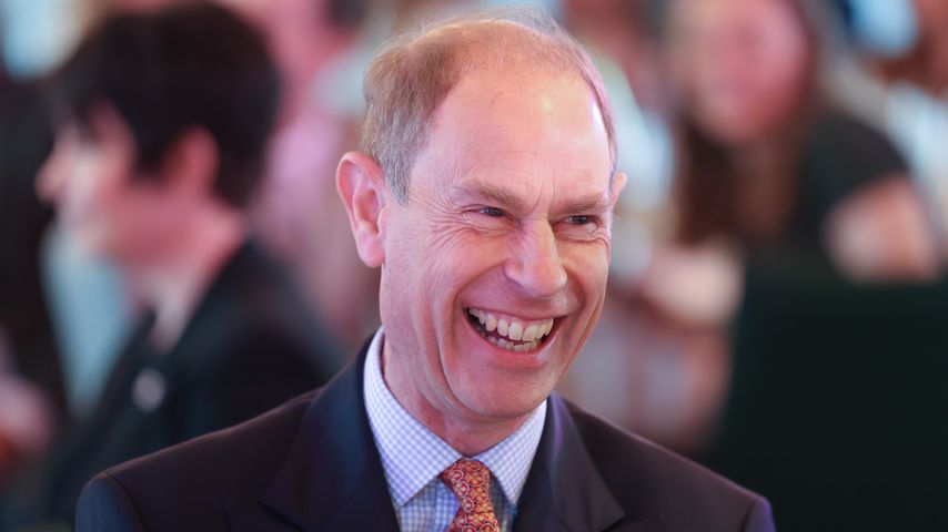 Prinz Edward glänzt bei Veranstaltung mit britischem Humor