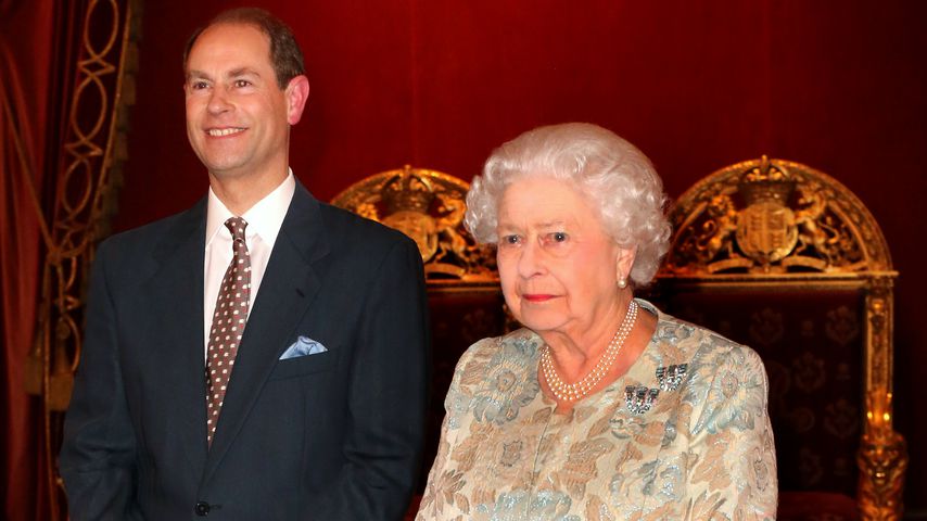 Prinz Edward berichtet: So geht es der Queen nun ohne Philip
