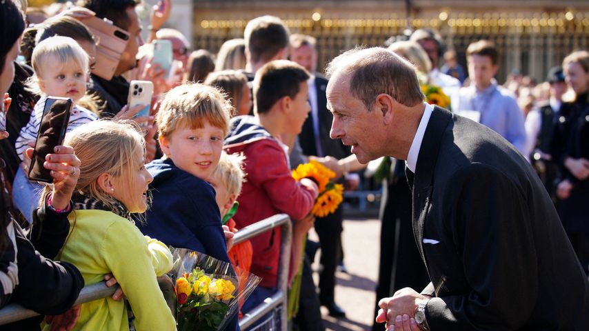 Prinz Edward vor dem Buckingham-Palast