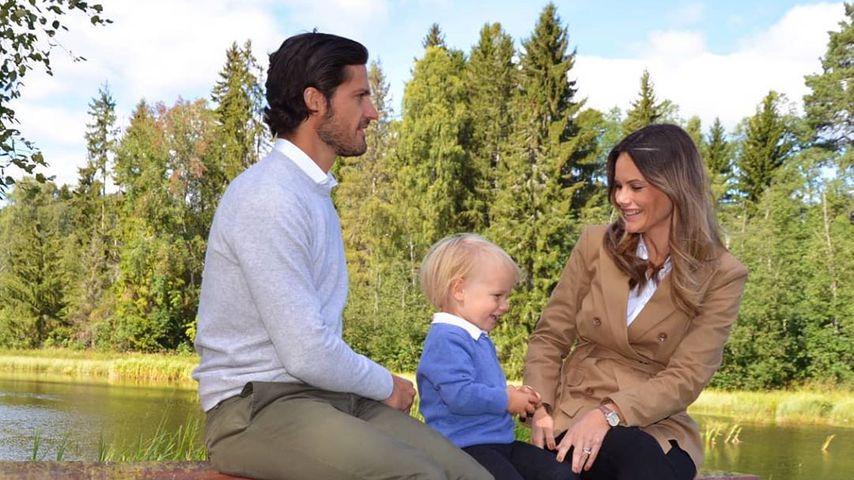 Prinz Carl Philip und Prinzessin Sofia von Schweden mit ihrem Sohn Gabriel