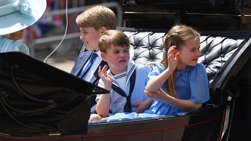 Prinz George, Prinz Louis und Prinzessin Charlotte während der Parade zu Ehren der Queen
