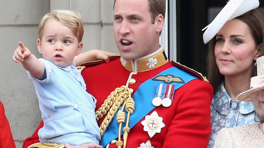Prinz George, Prinz William, Herzogin Kate im Buckingham-Palast im Juni 2015