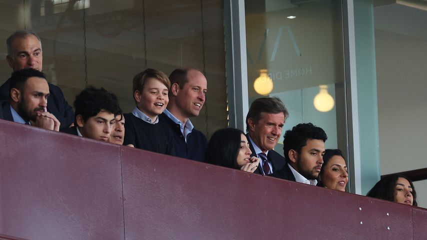 Prinz George und sein Vater Prinz William bei einem Fußballspiel im April 2023