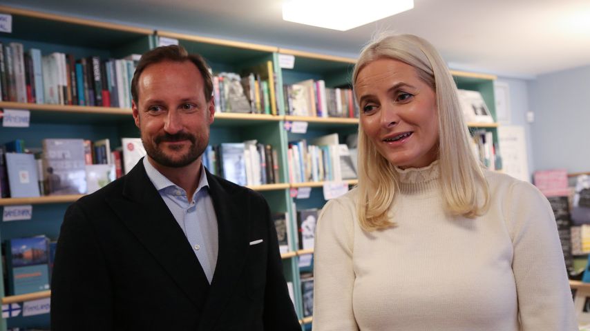 Prinz Haakon und Prinzessin Mette-Marit in einer Buchhandlung in Berlin