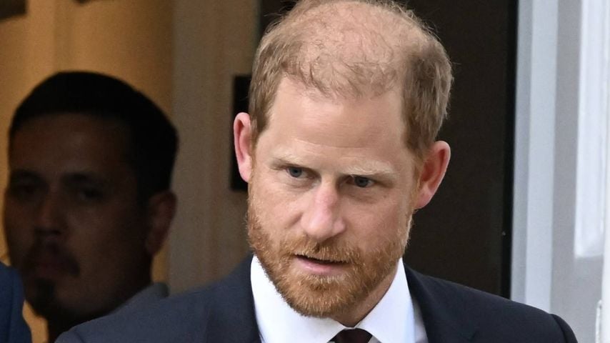 Vorwurf: Prinz Harry soll Reporterin Tablette gegeben haben