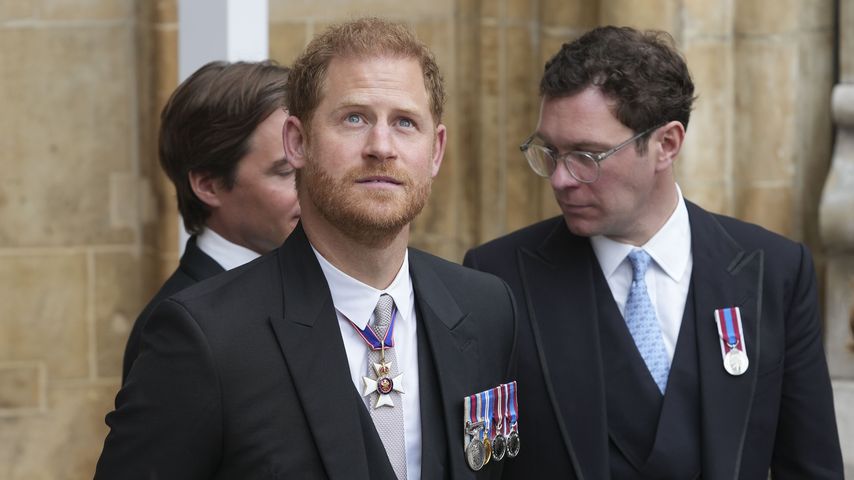 Royals wundern sich: Warum kam Harry überhaupt zur Krönung?