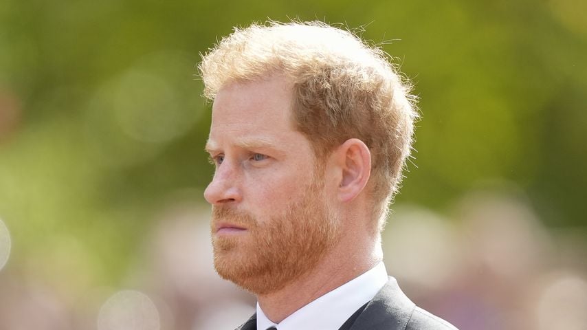 Hat Prinz Harry durch die Medien vom Tod der Queen erfahren?