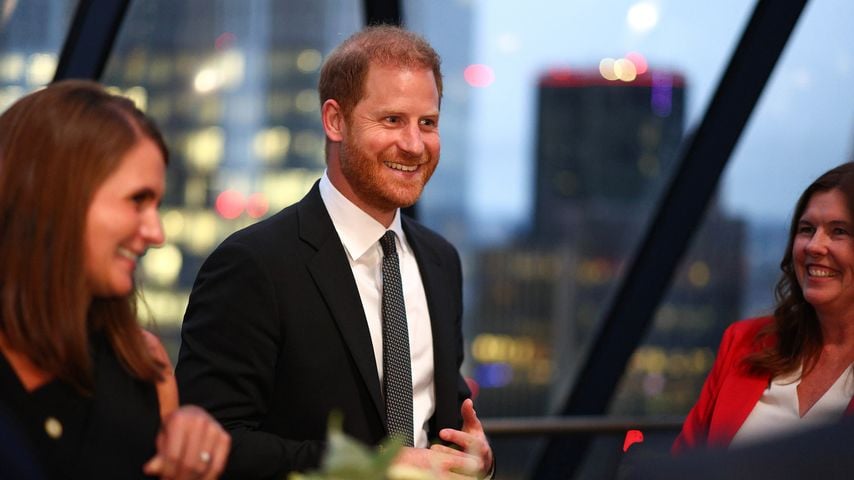 Prinz Harry strahlt beim Empfang von "Invictus Horizons" in London, 2025
