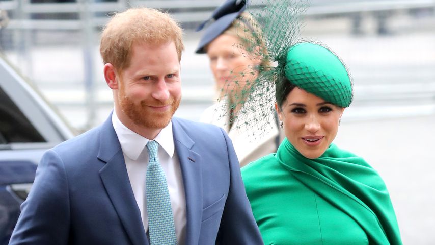 Kein Privatjet: Prinz Harry und Meghan in London angekommen