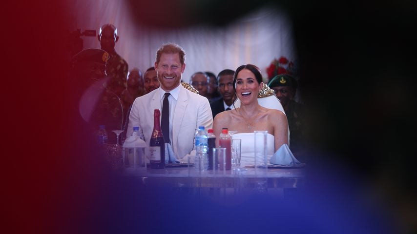 Warum die Queen gegen Herzogin Meghans Hochzeitskleid war