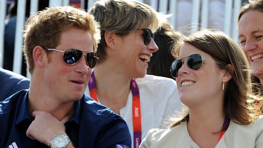 Prinz Harry und Prinzessin Eugenie im Juli 2012