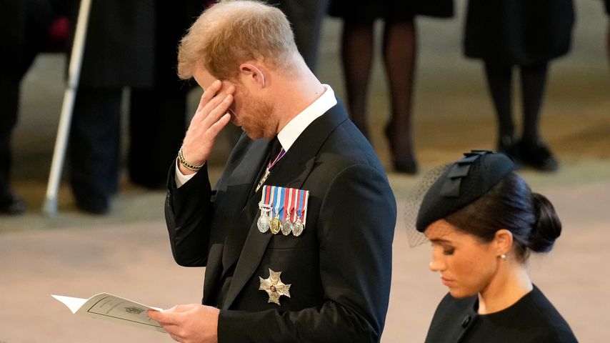 Trauer um Queen: Die Royals können Tränen nicht zurückhalten