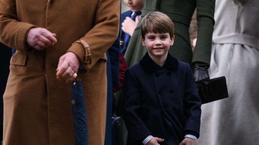Grinsebacke: Prinz Louis' erster Weihnachtsspaziergang!