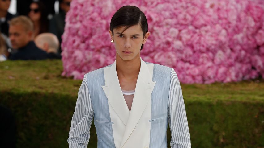 Prinz Nikolai von Dänemark als Laufstegmodel von Dior