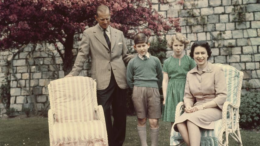 Prinz Philip, König Charles, Prinzessin Anne und Queen Elizabeth im Jahr 1959