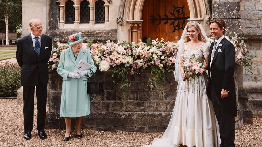 Prinz Philip, Queen Elizabeth II., Prinzessin Beatrice und ihr Mann Edoardo Mapelli Mozzi