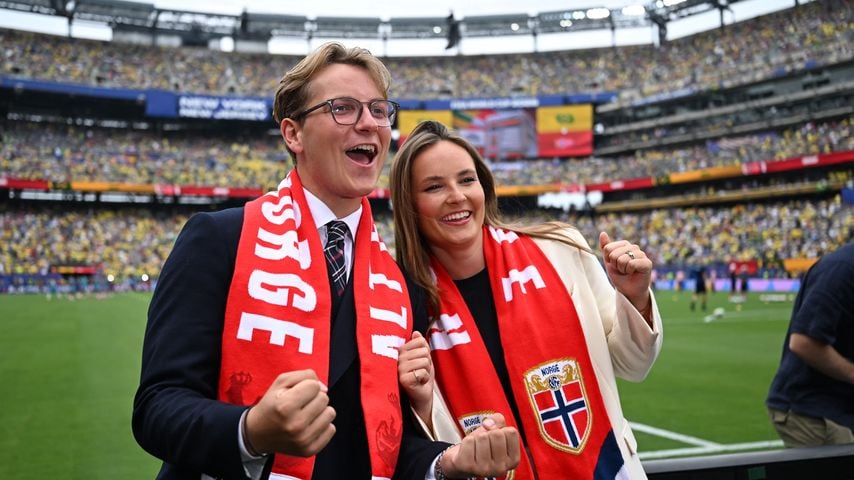 Prinz Sverre Magnus und Prinzessin Ingrid Alexandra feuern Norwegen vor dem WM-Achtelfinale gegen Brasilien im New York/New Jersey Stadium an