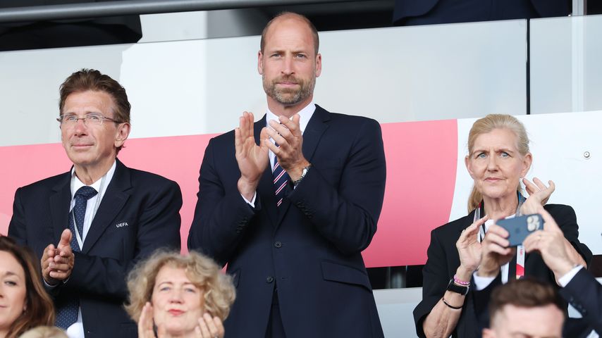 Prinz William unterstützt englische Fußballerinnen bei EM
