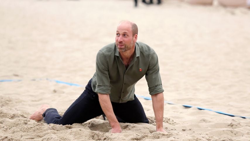 Ganz schön fit: Prinz William spielt Volleyball in Brasilien