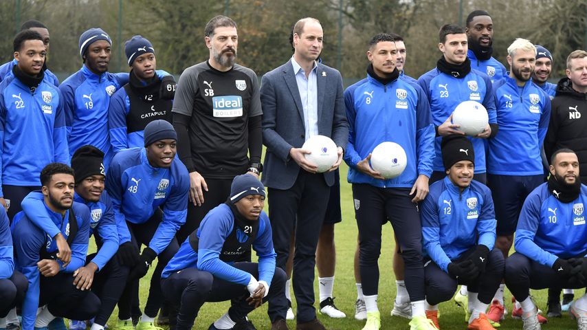 Mit Trikot-Geschenk: Fußballverein provoziert Prinz William
