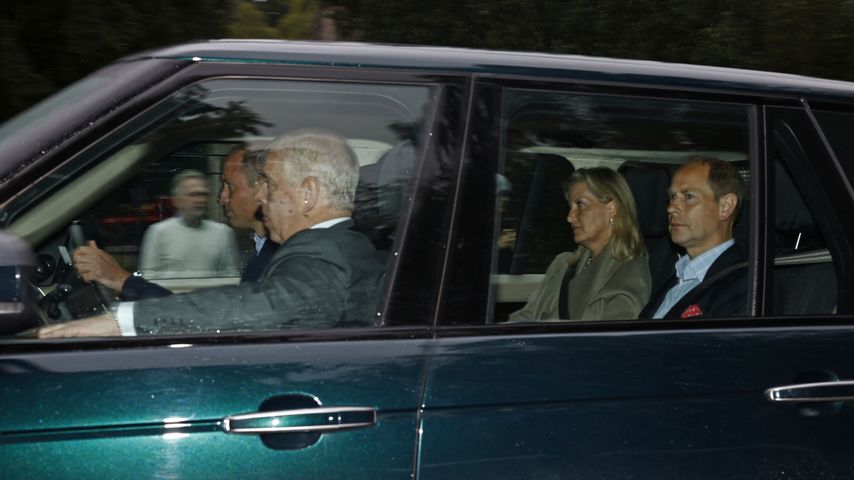 Prinz William, Prinz Andrew und Prinz Edward auf dem Weg nach Schloss Balmoral