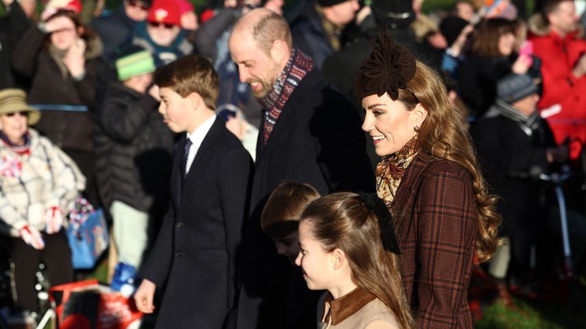 Königlicher Weihnachtsmorgen: Die Royals spazieren vereint