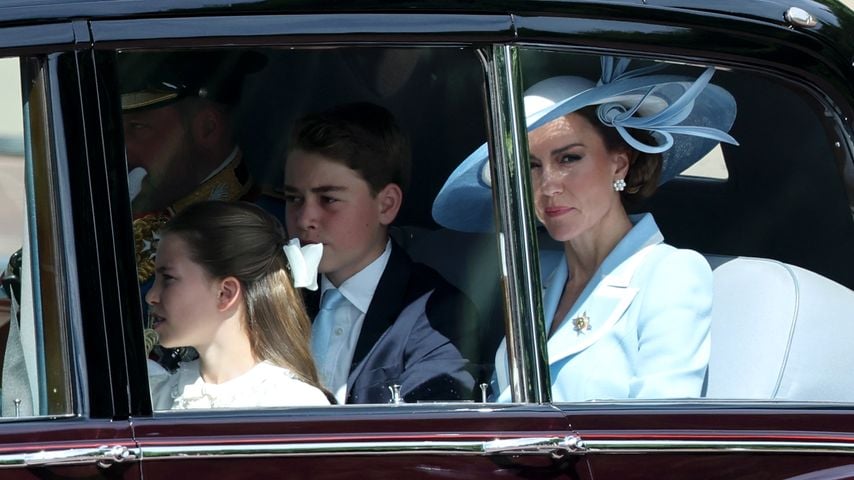 Prinz William, Prinzessin Charlotte, Prinz George und Catherine, Princess of Wales bei Trooping the Colour in London