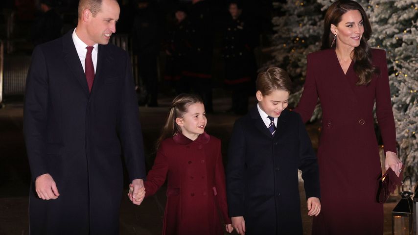 Im Partnerlook: Briten-Royals strahlen bei Weihnachtskonzert