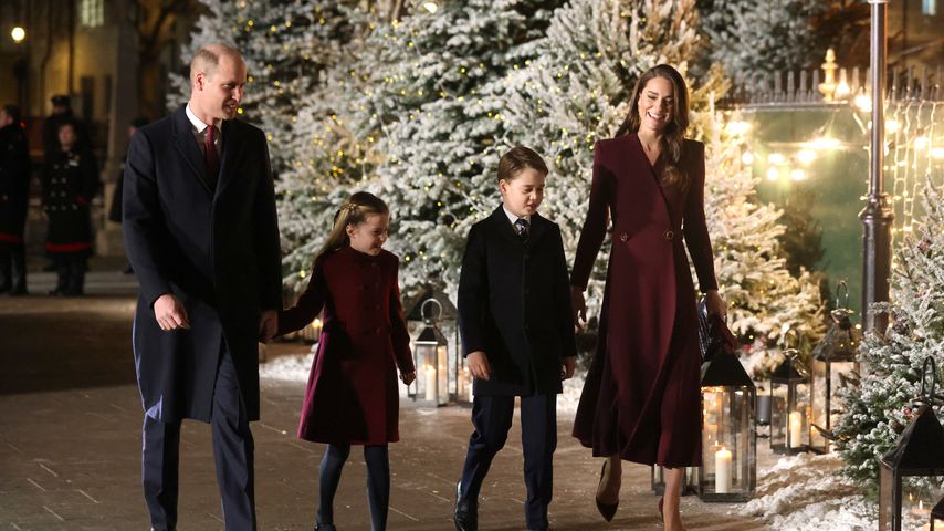 Prinz William, Prinzessin Charlotte, Prinz George und Prinzessin Kate in der Westminster Abbey, 2022