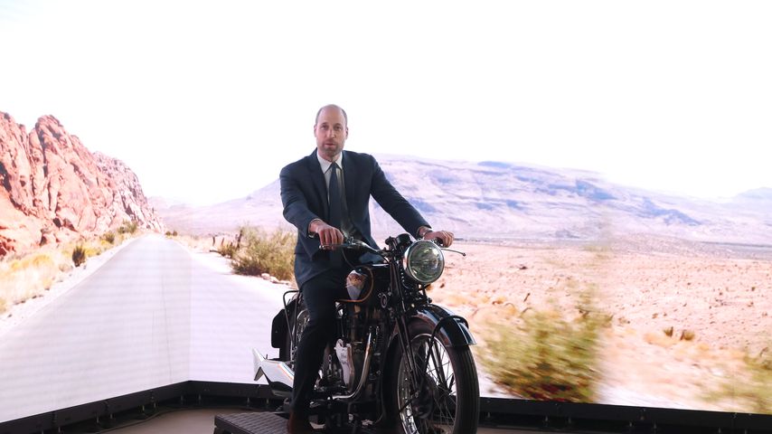 Prinz William auf einem Motorrad im November 2024