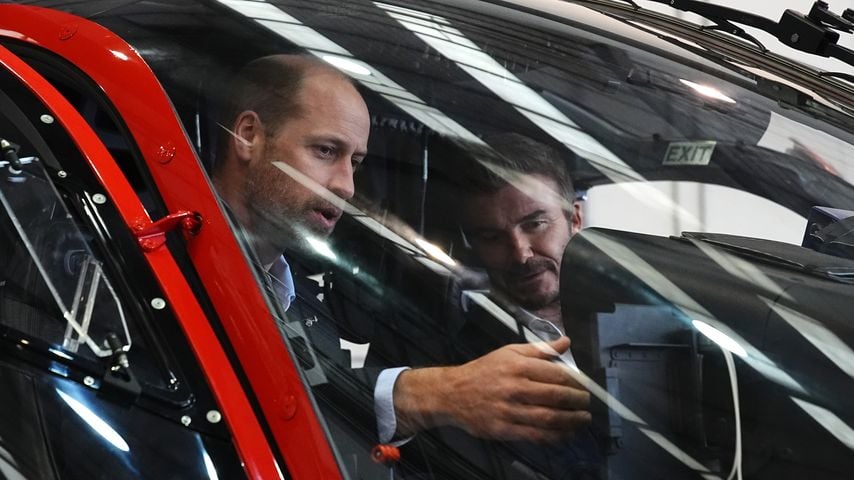 Prinz William und David Beckham, RAF Northolt Stützpunkt, Oktober 2024, Ruislip, England