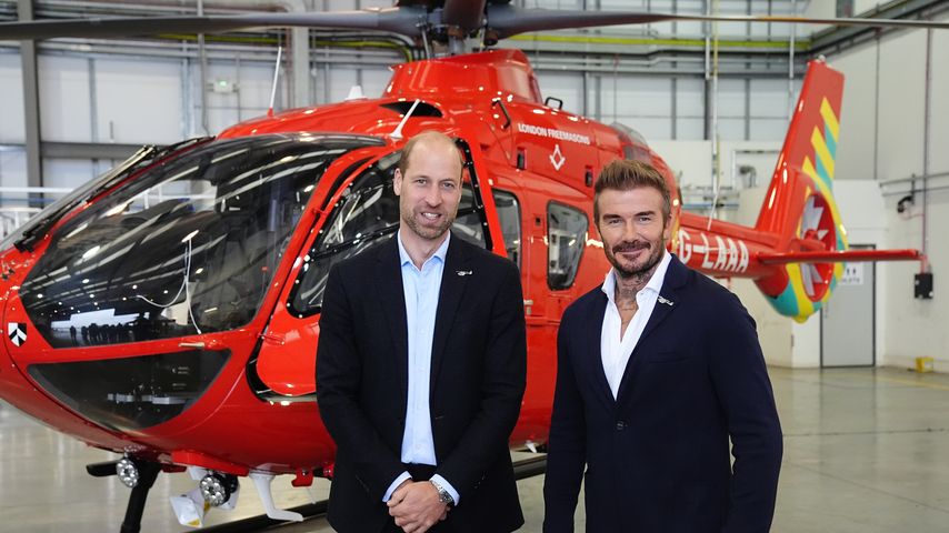 Prinz William und David Beckham mustern Millionen-Helikopter
