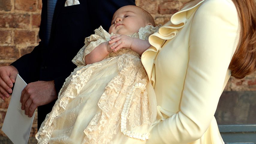 Prinz William und Herzogin Kate mit Prinz George 2013