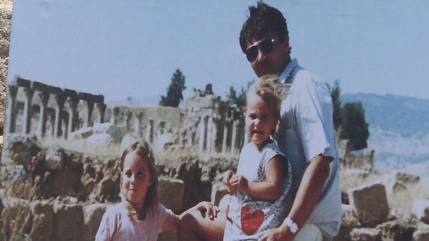 Kinderfoto von Prinzessin Kate und Pippa Middelton mit Michael Middelton