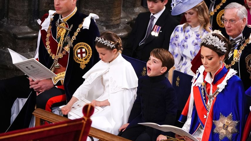 Prinz William und seine Familie während der Krönung von König Charles III.