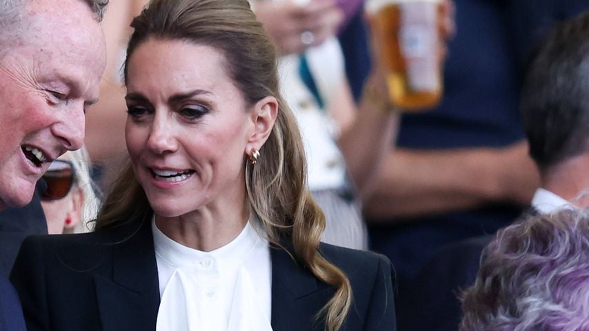 Prinzesisn Kate verfolgt England gegen Australien bei der Women’s Rugby World Cup Gruppenphase in Brighton