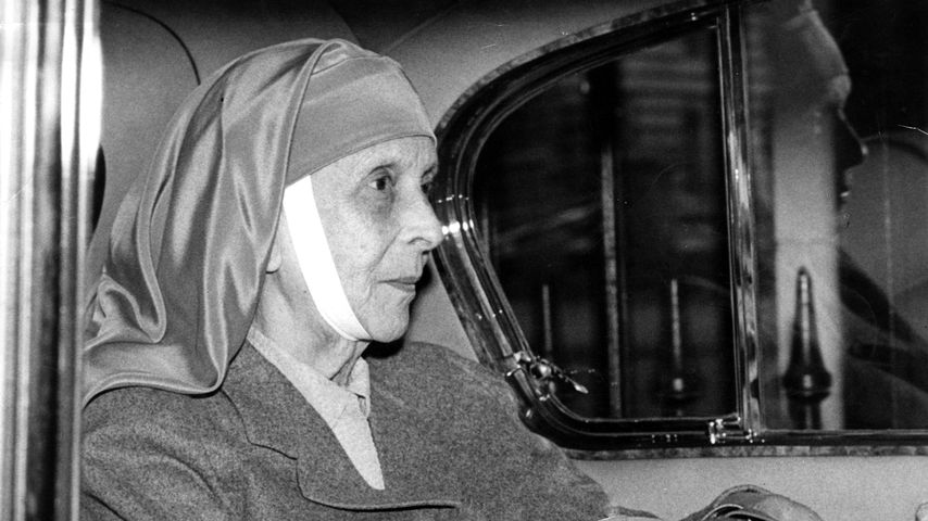 Prinzessin Alice von Battenberg, Prinz Philips Mutter