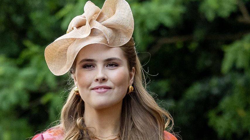 Prinzessin Amalia nimmt mit gebrochenem Arm, Juni 2025