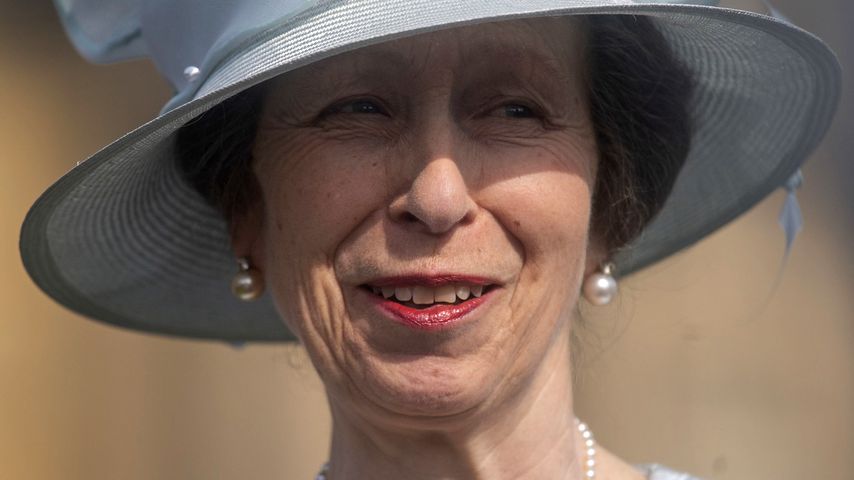So schnell ist Prinzessin Anne mit ihrem Styling fertig