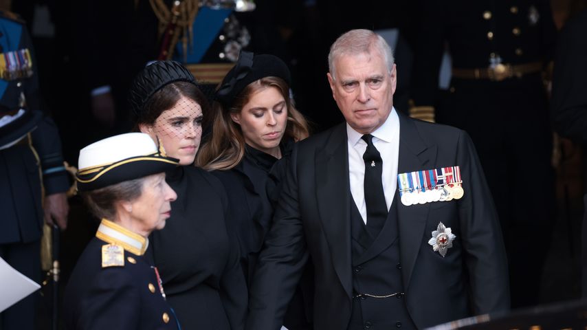 Prinzessin Anne, Prinzessin Eugenie, Prinzessin Beatrice und Prinz Andrew