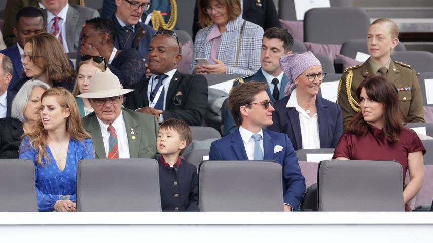 Prinzessin Beatrice, ihr Stiefsohn Woolfie, Edoardo Mapelli Mozzi und Prinzessin Eugenie, Juni 2022