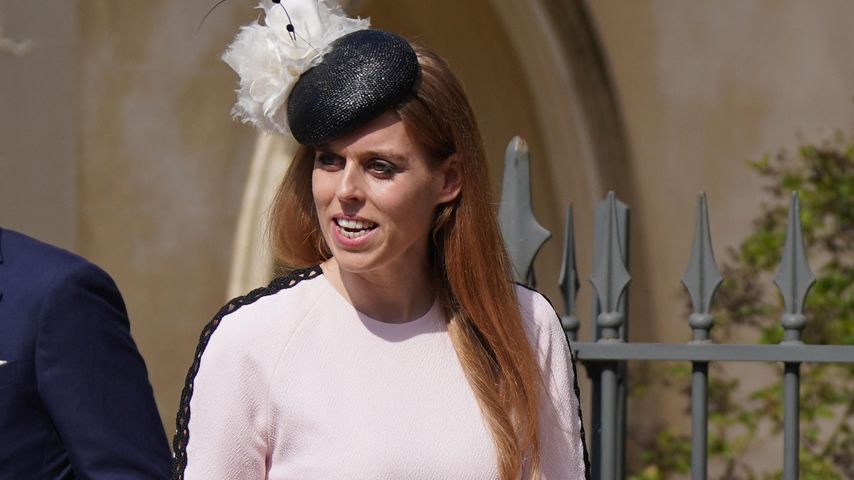 Prinzessin Beatrice begeistert mit Outfit auf Royal-Hochzeit