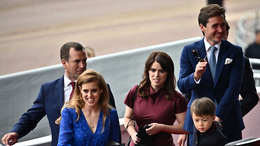 Prinzessin Beatrice, Prinzessin Eugenie, Edoardo Mapelli Mozzi und sein Sohn Woolfie, Juni 2022